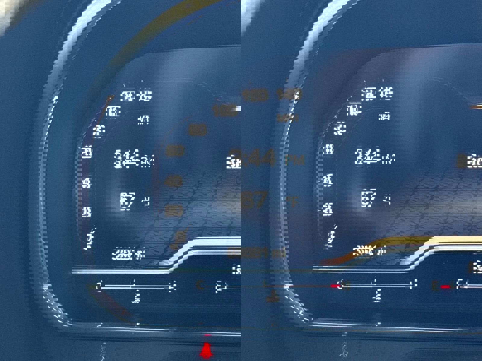 Used 2022 GMC Yukon SLT w/ SLT Premium Package image 22