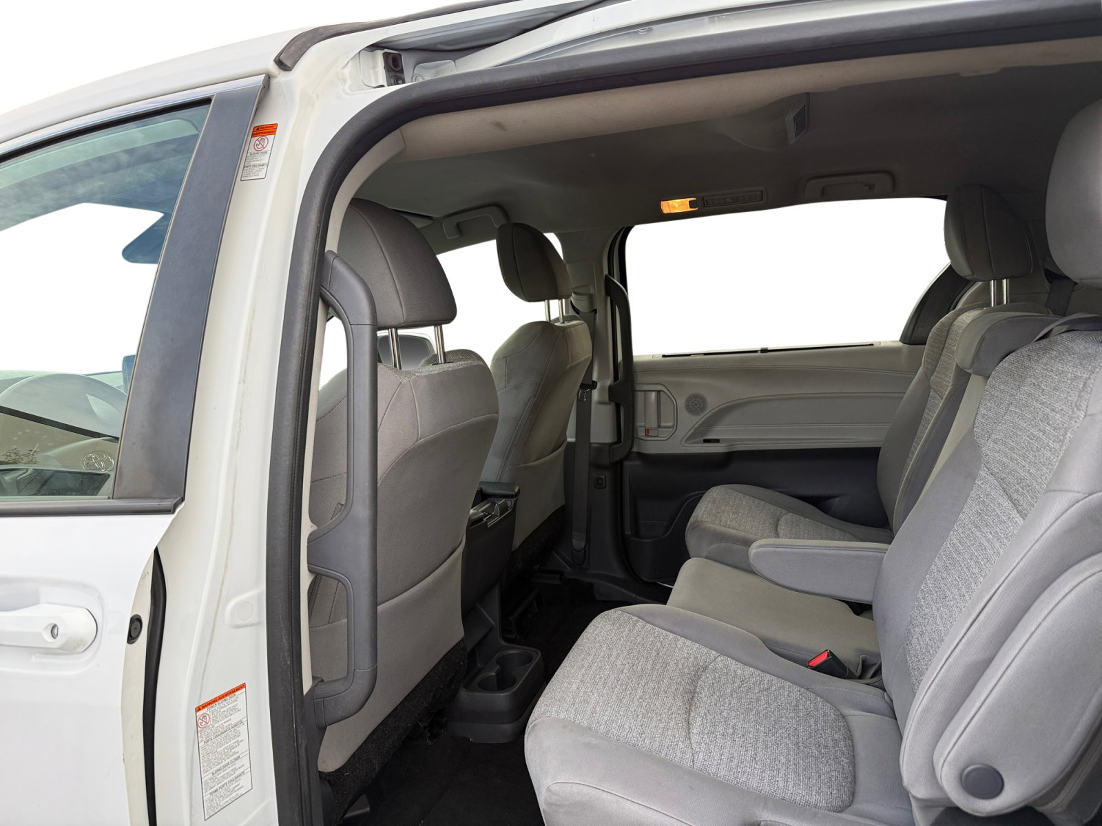 Used 2022 Toyota Sienna LE image 11