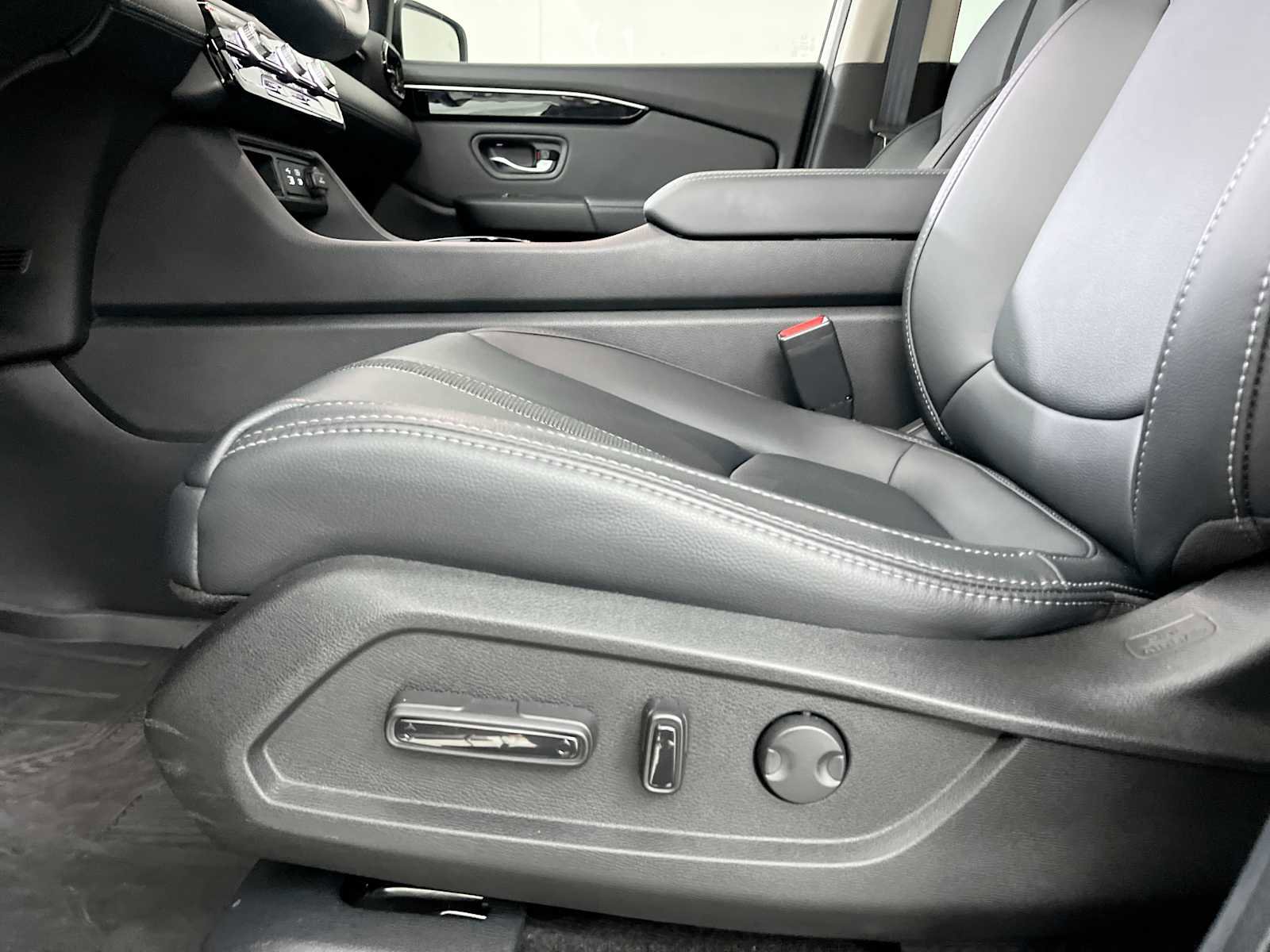 Used 2023 Honda Pilot Touring image 20