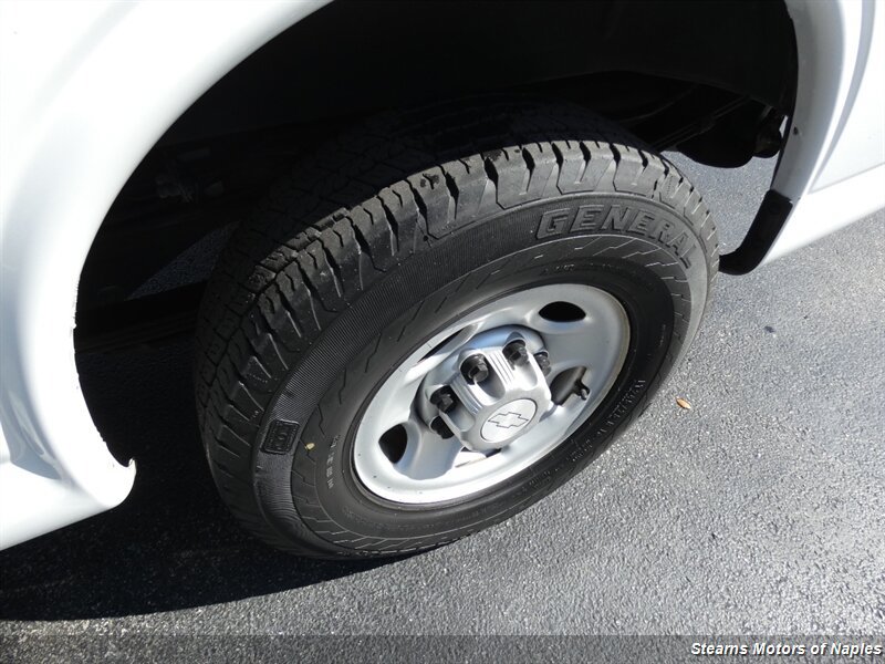 Used 2015 Chevrolet Express 2500 RWD image 20