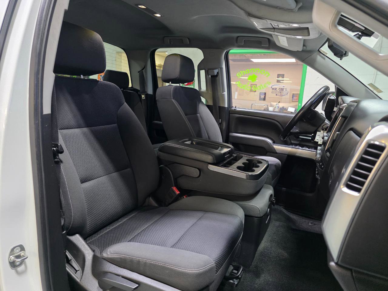 Used 2018 Chevrolet Silverado 1500 LT w/ All Star Edition image 24