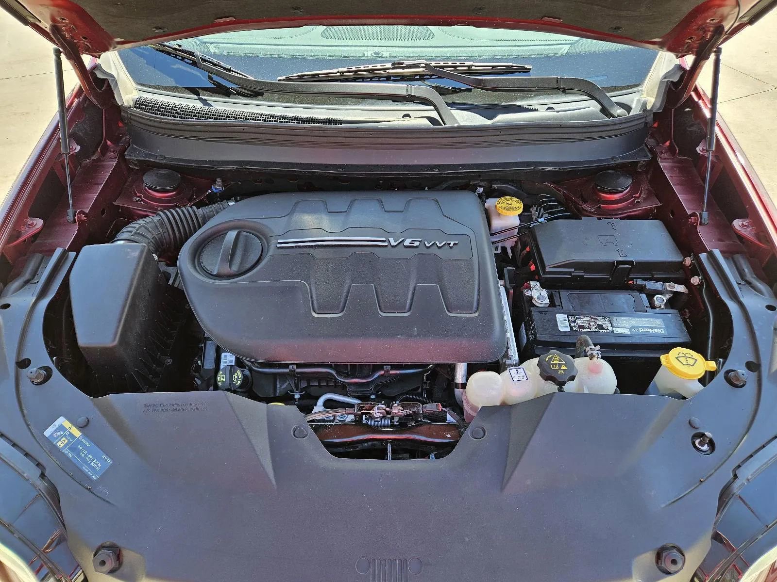 Used 2019 Jeep Cherokee Latitude Plus w/ Comfort/Convenience Group image 10