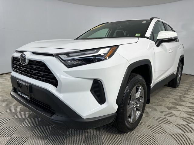 Used 2024 Toyota RAV4 XLE w/ Convenience Package image 3
