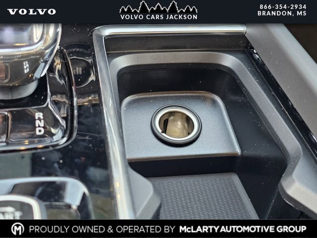 New 2026 Volvo XC60 B5 Plus w/ Protection Package Premier image 17