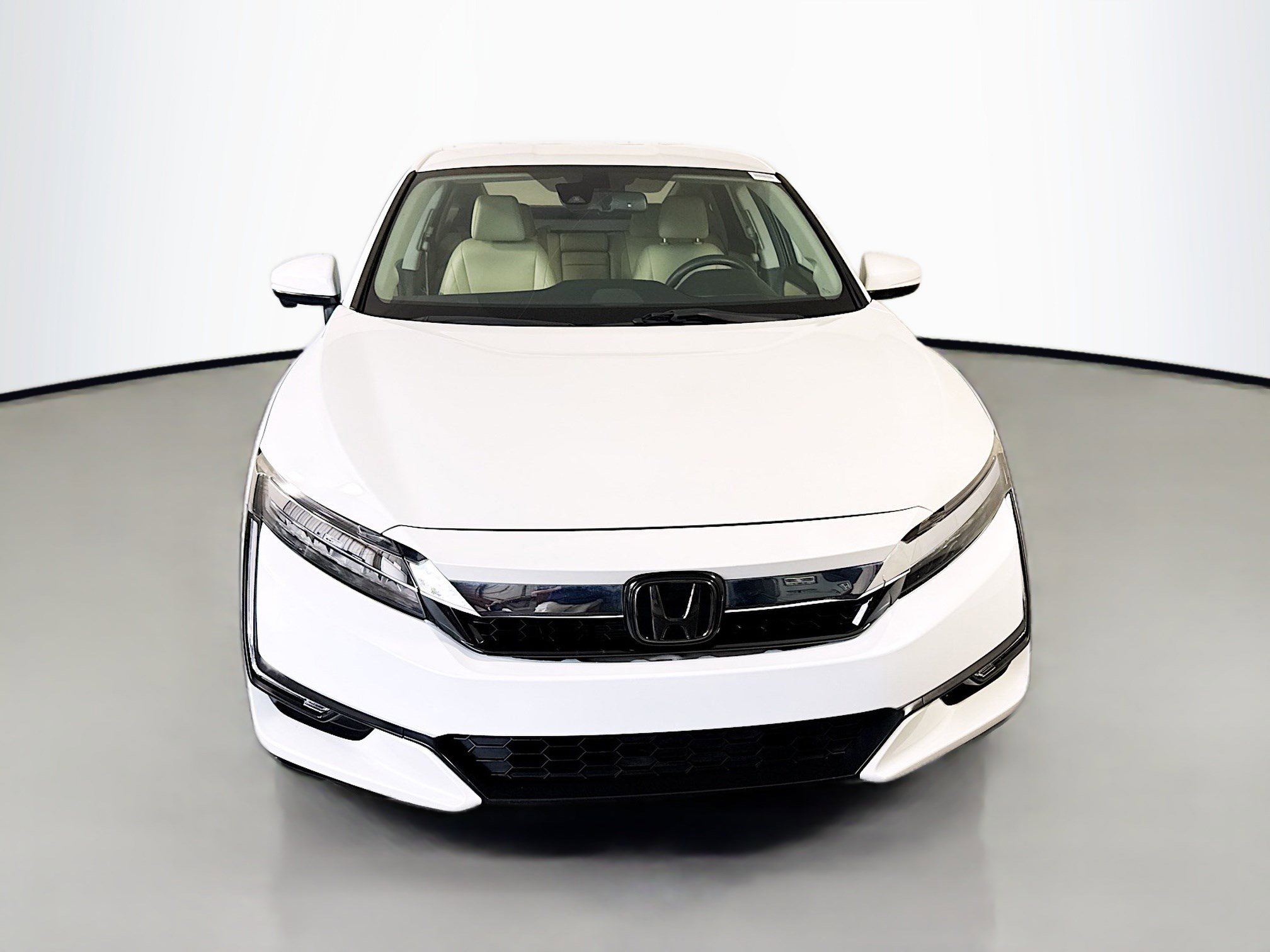 Used 2021 Honda Clarity Plug-In Hybrid image 2