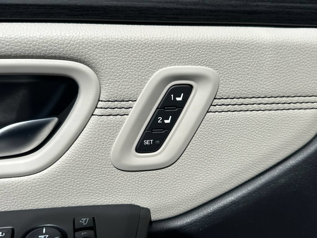 New 2026 Honda Pilot Touring image 12