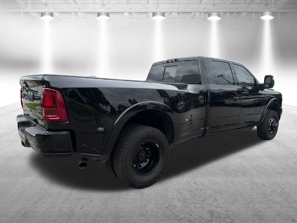 Used 2025 RAM 3500 Limited AWD/4WD image 6