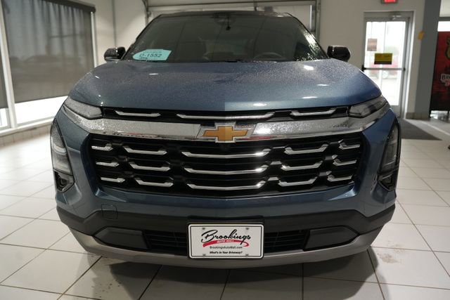 New 2026 Chevrolet Equinox LT w/ Convenience Package II AWD/4WD image 5