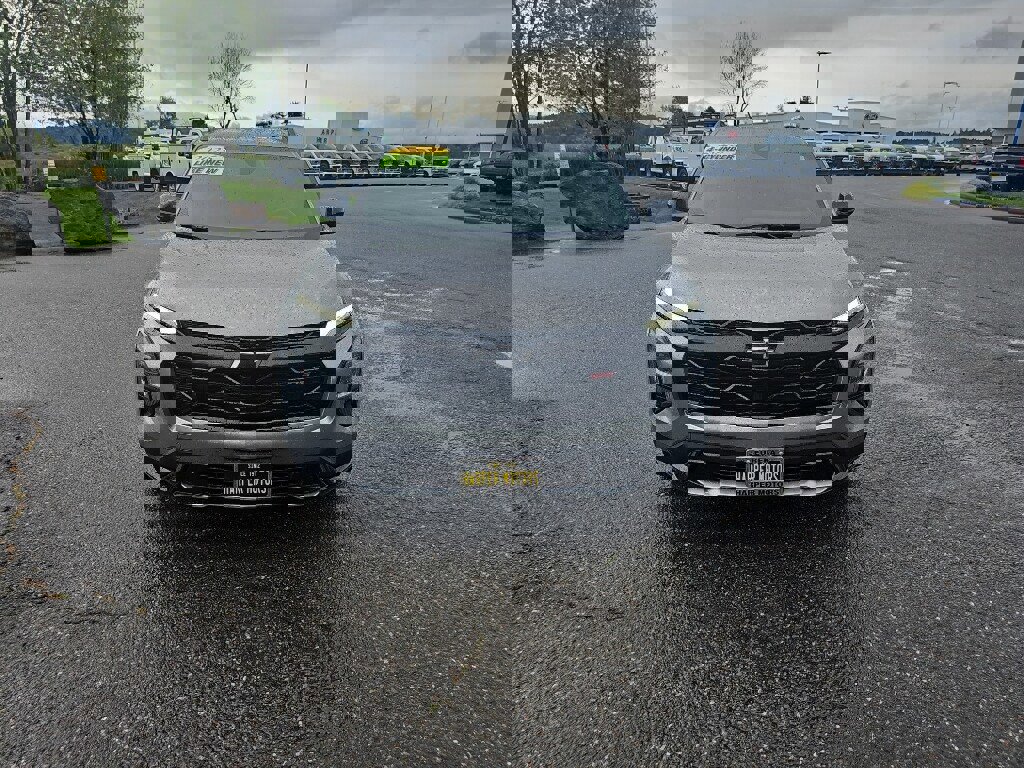 Used 2025 Chevrolet Equinox RS image 8