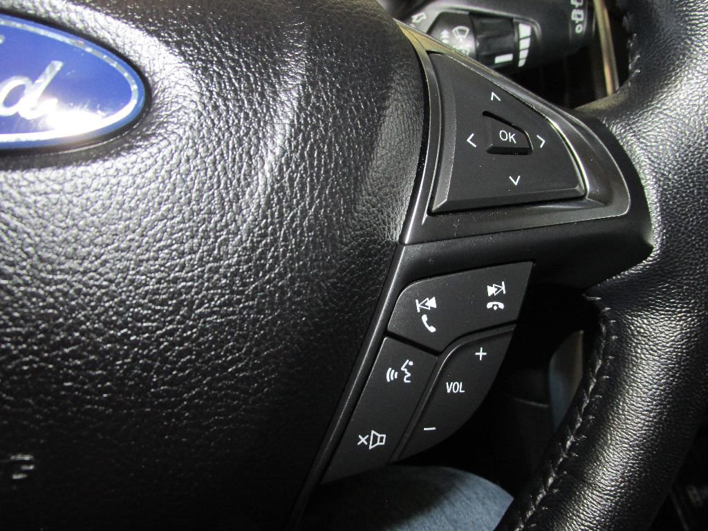 Used 2022 Ford Edge Titanium image 17