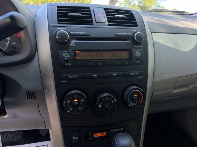 Used 2010 Toyota Corolla LE w/ All Weather Guard Pkg FWD image 34