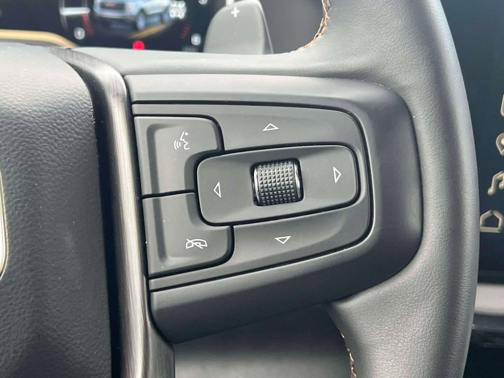 Used 2023 GMC Sierra 1500 AT4 w/ Technology Package AWD/4WD image 26