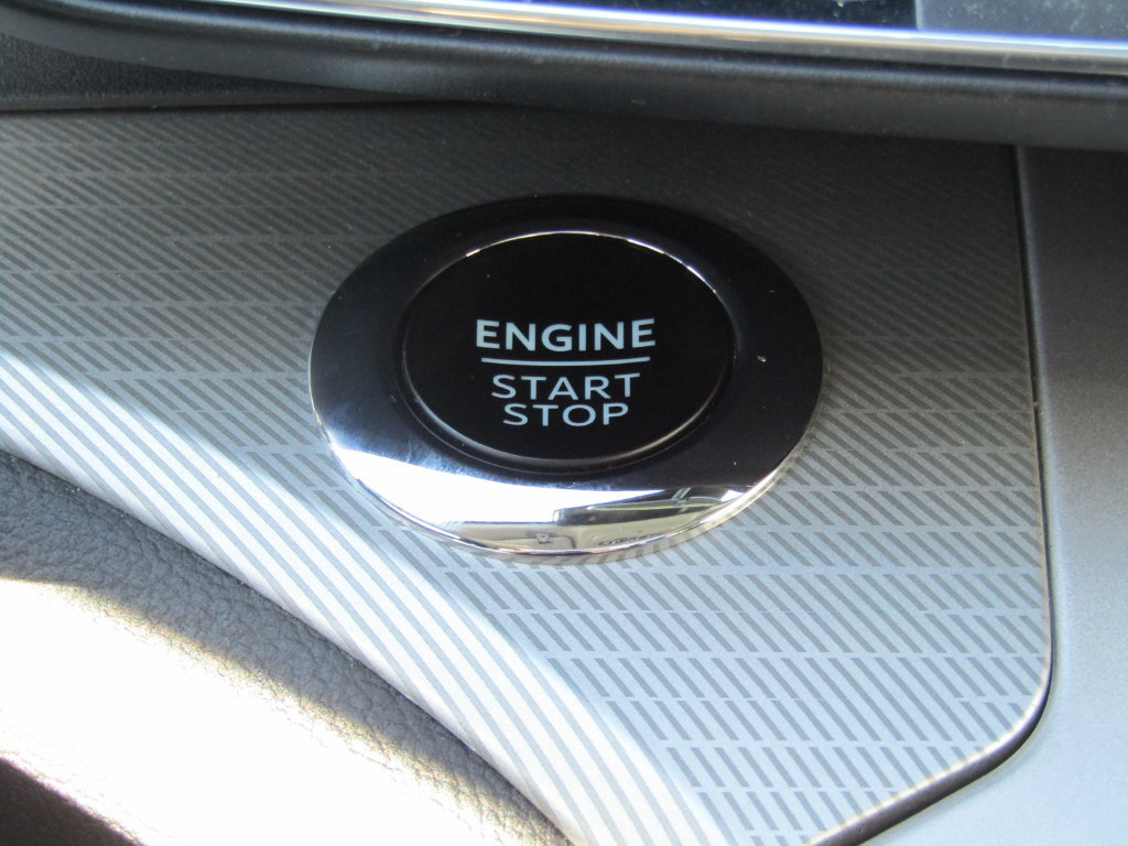 Certified 2024 Ford Explorer XLT w/ Equipment Group 202A AWD/4WD image 28