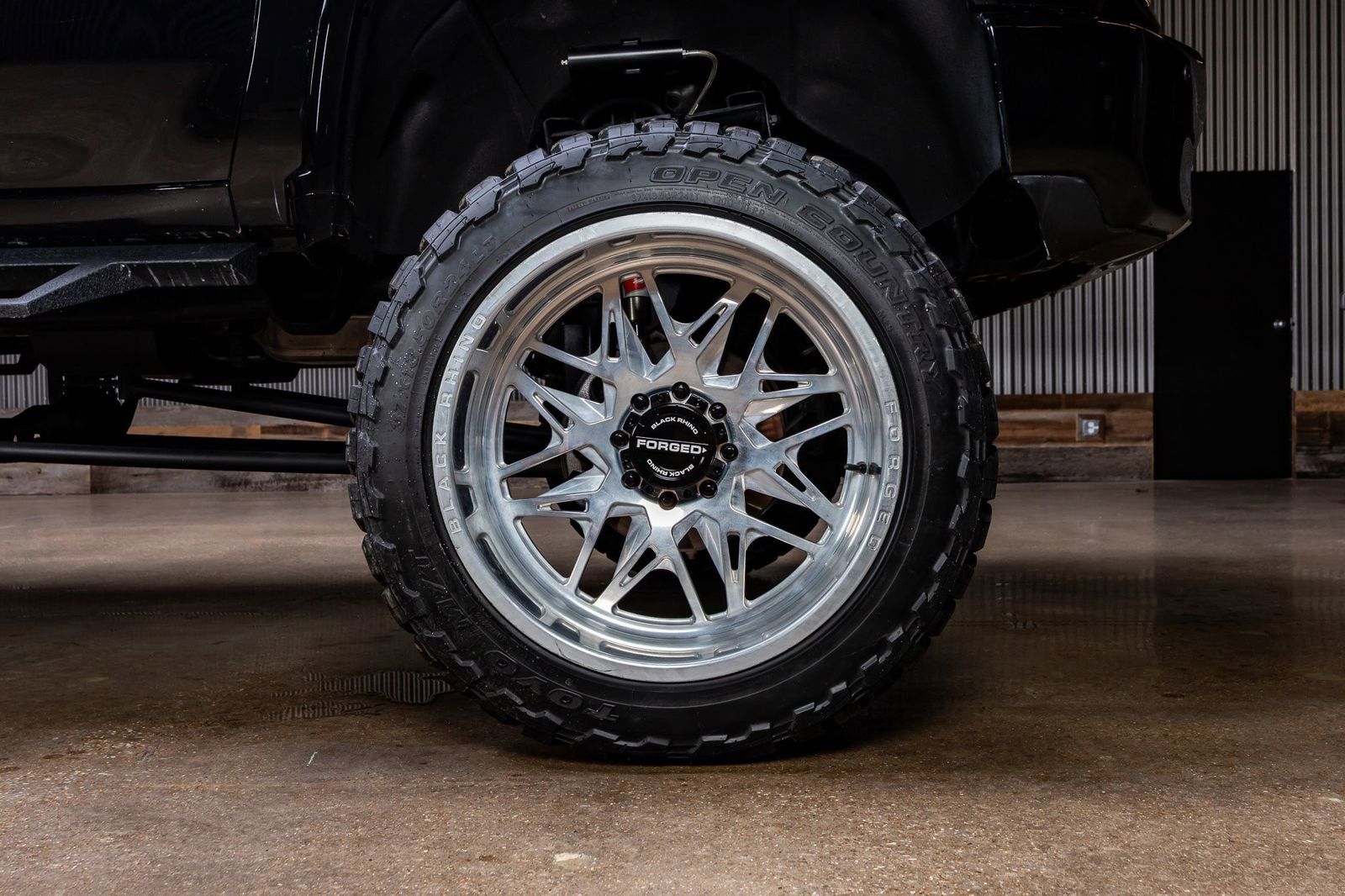 Used 2021 Chevrolet Silverado 2500 High Country w/ Z71 Off-Road Package AWD/4WD image 11