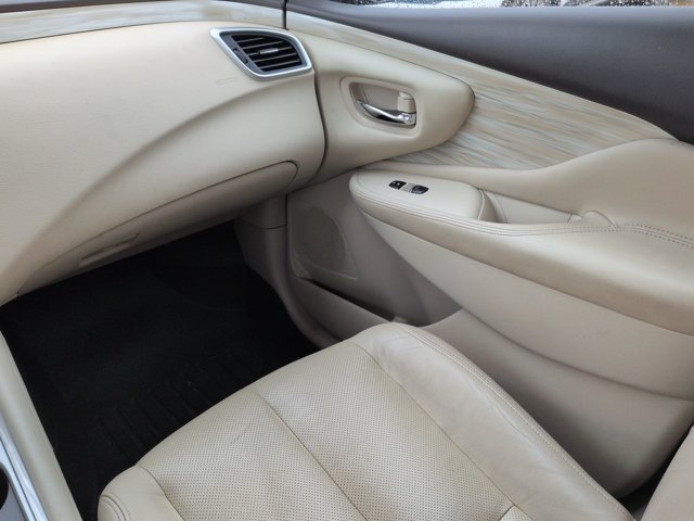 Used 2018 Nissan Murano SL w/ Moonroof Package FWD image 17