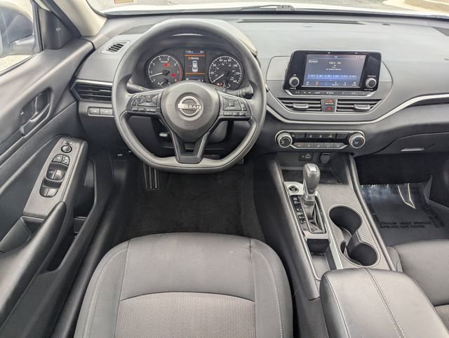 Used 2024 Nissan Altima 2.5 S image 13