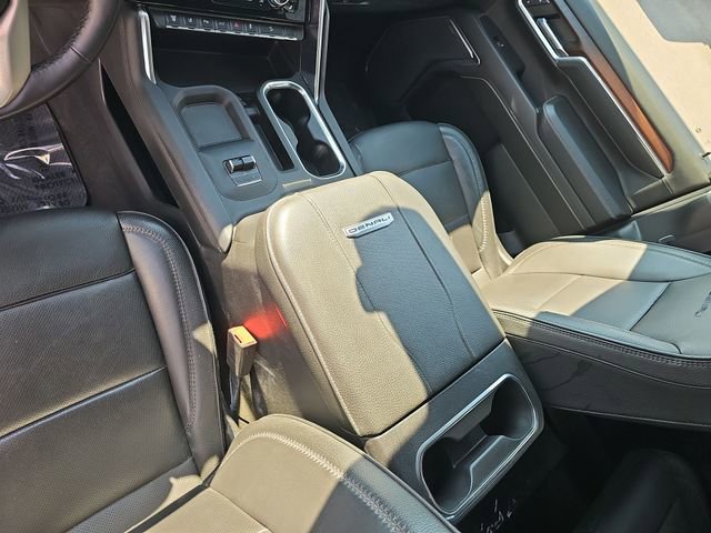 Used 2024 GMC Sierra 3500 Denali w/ Denali Reserve Package AWD/4WD image 23