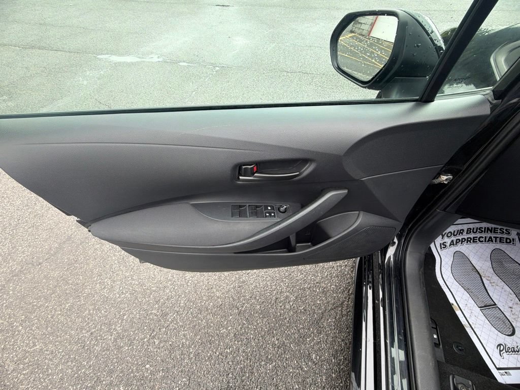 Used 2023 Toyota Corolla LE FWD image 15
