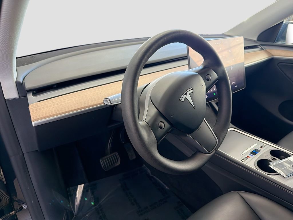 Used 2024 Tesla Model Y Long Range image 9