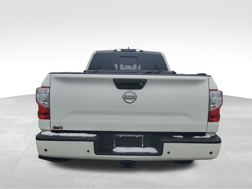 Used 2023 Nissan Titan SV w/ SV Convenience Package image 5
