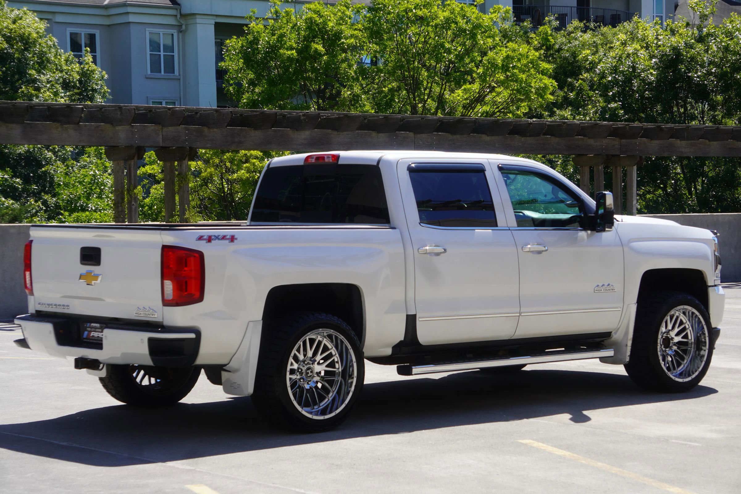 Used 2016 Chevrolet Silverado 1500 High Country AWD/4WD image 32
