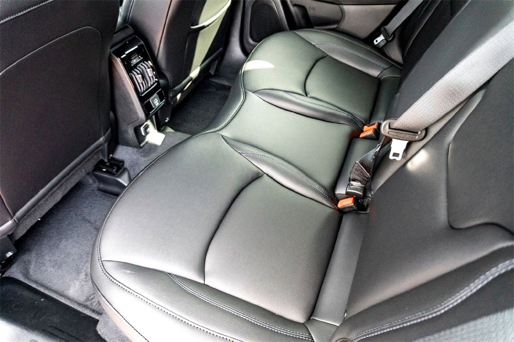 New 2026 Jeep Compass Limited image 18