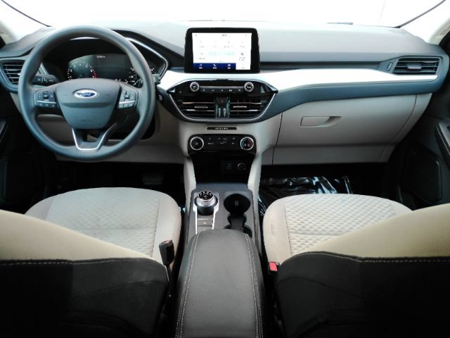 Used 2021 Ford Escape SE AWD/4WD image 2