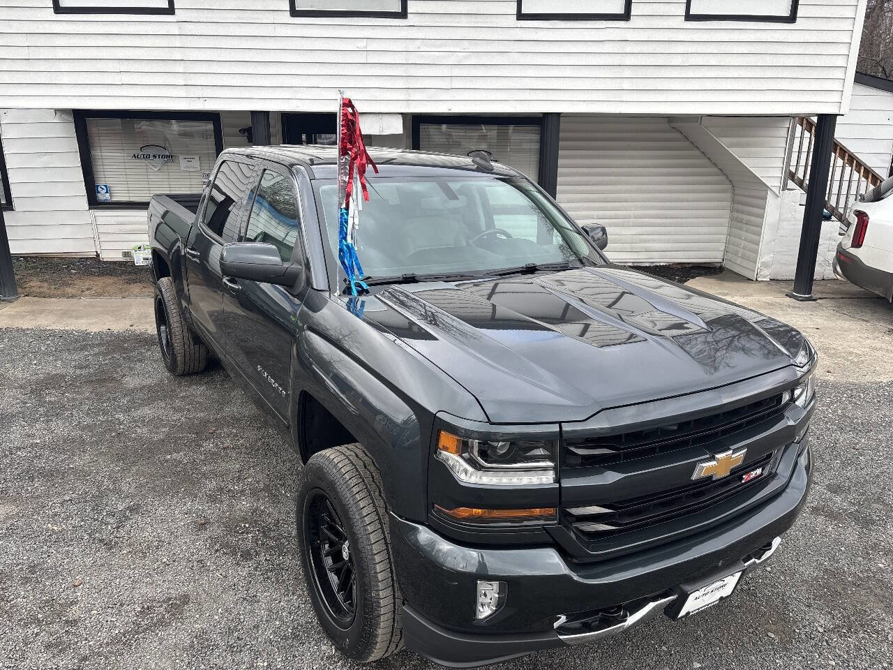 Used 2017 Chevrolet Silverado 1500 LT w/ All Star Edition image 38