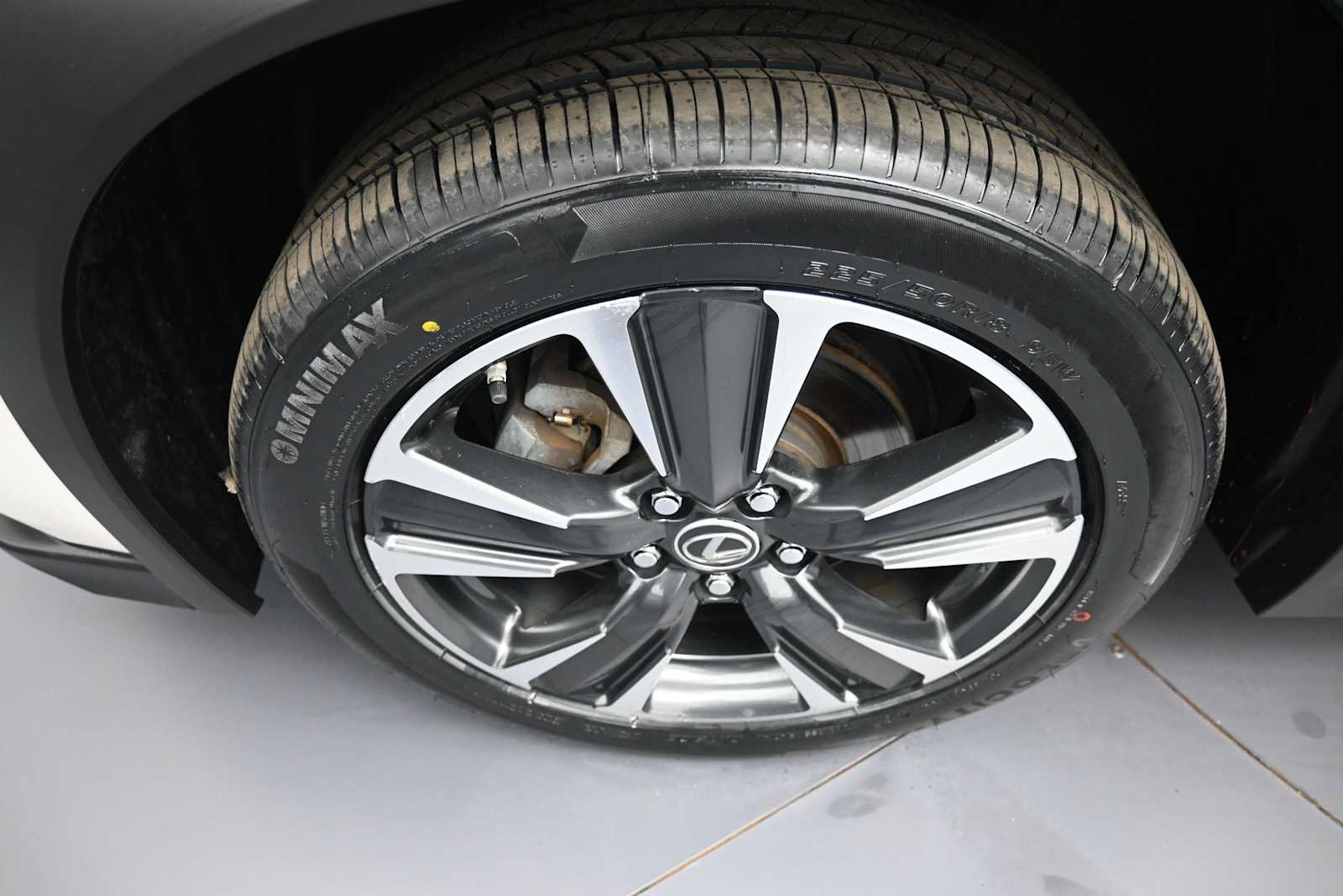 Used 2021 Lexus UX 250h w/ Premium Package AWD/4WD image 13