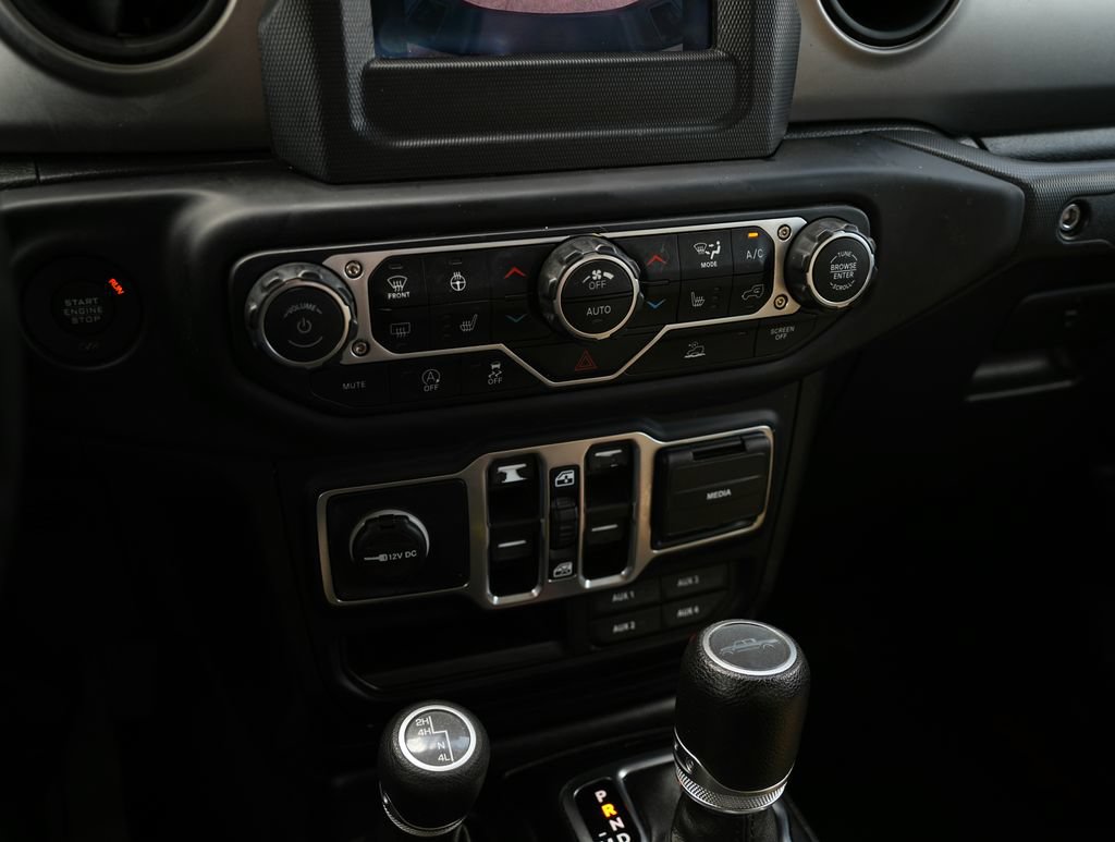 Used 2020 Jeep Gladiator Sport w/ Quick Order Package 24S AWD/4WD image 16