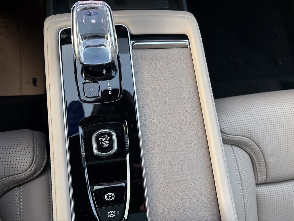 New 2026 Volvo XC90 T8 Ultra w/ Protection Package Premier image 30