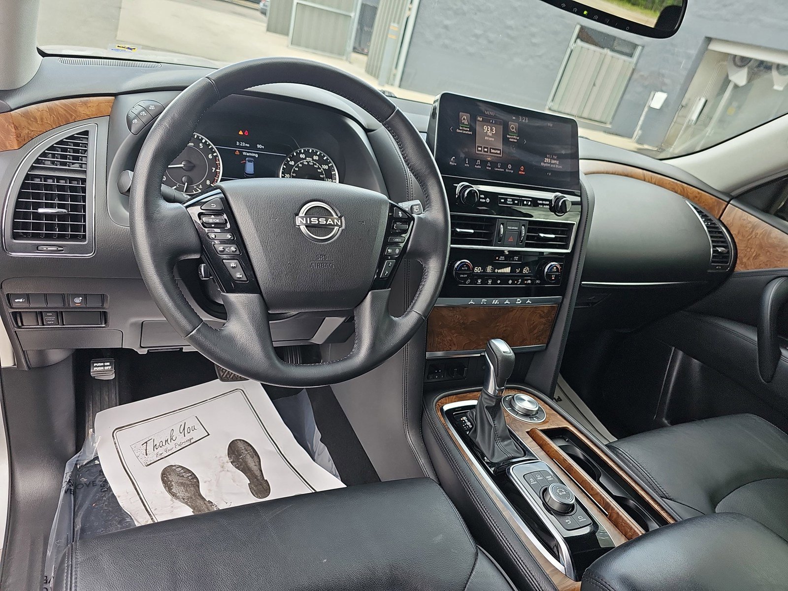 Used 2022 Nissan Armada SL w/ Captain's Chairs Package AWD/4WD image 19