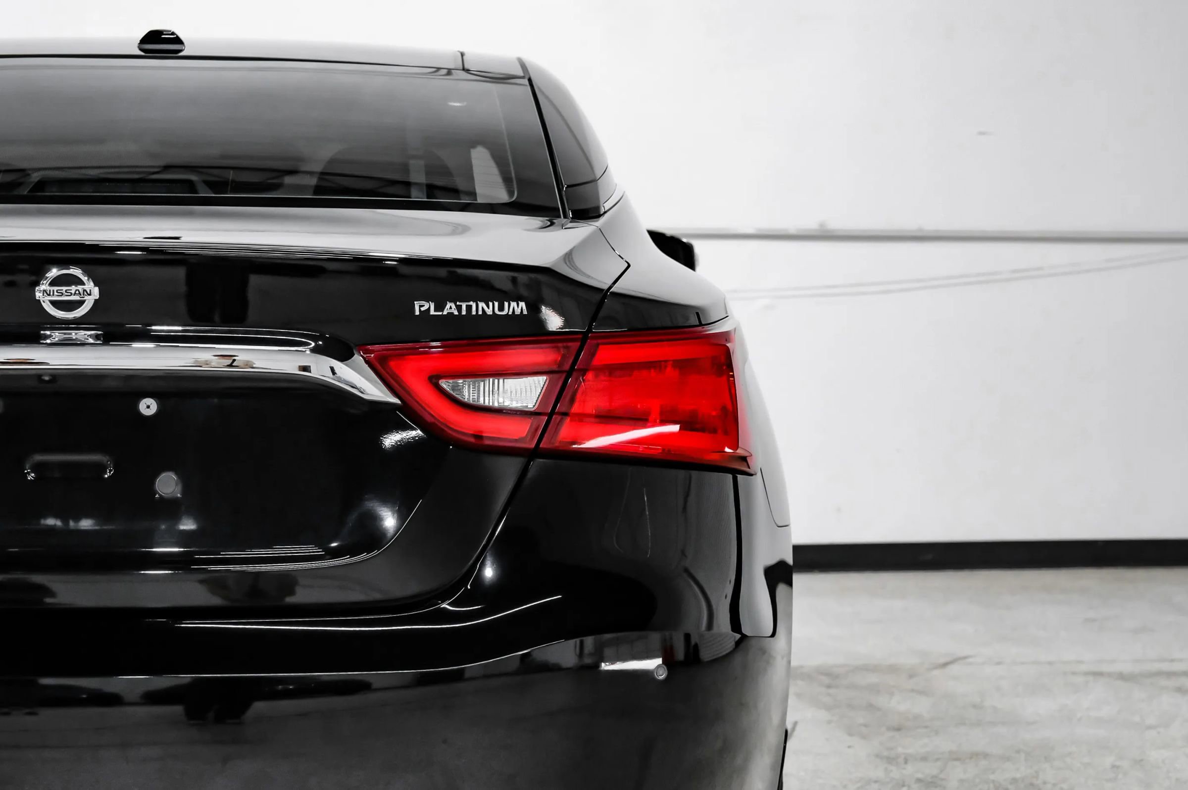 Used 2017 Nissan Maxima Platinum FWD image 63