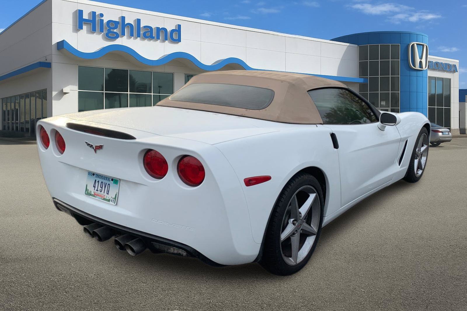 Used 2013 Chevrolet Corvette Convertible w/ 2LT Preferred Equipment Group RWD image 5