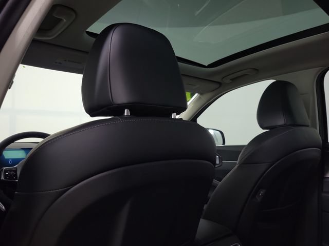 Used 2025 Kia Sorento EX w/ Panoramic Sunroof Package FWD image 15