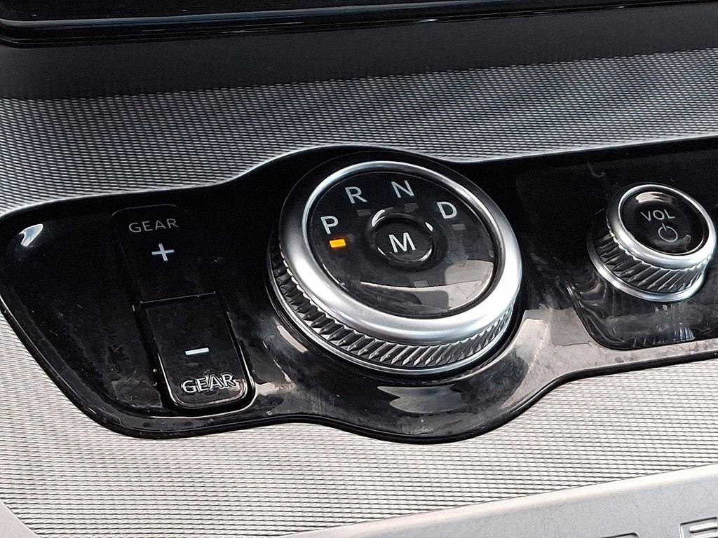 Certified 2025 Ford Expedition Active image 17