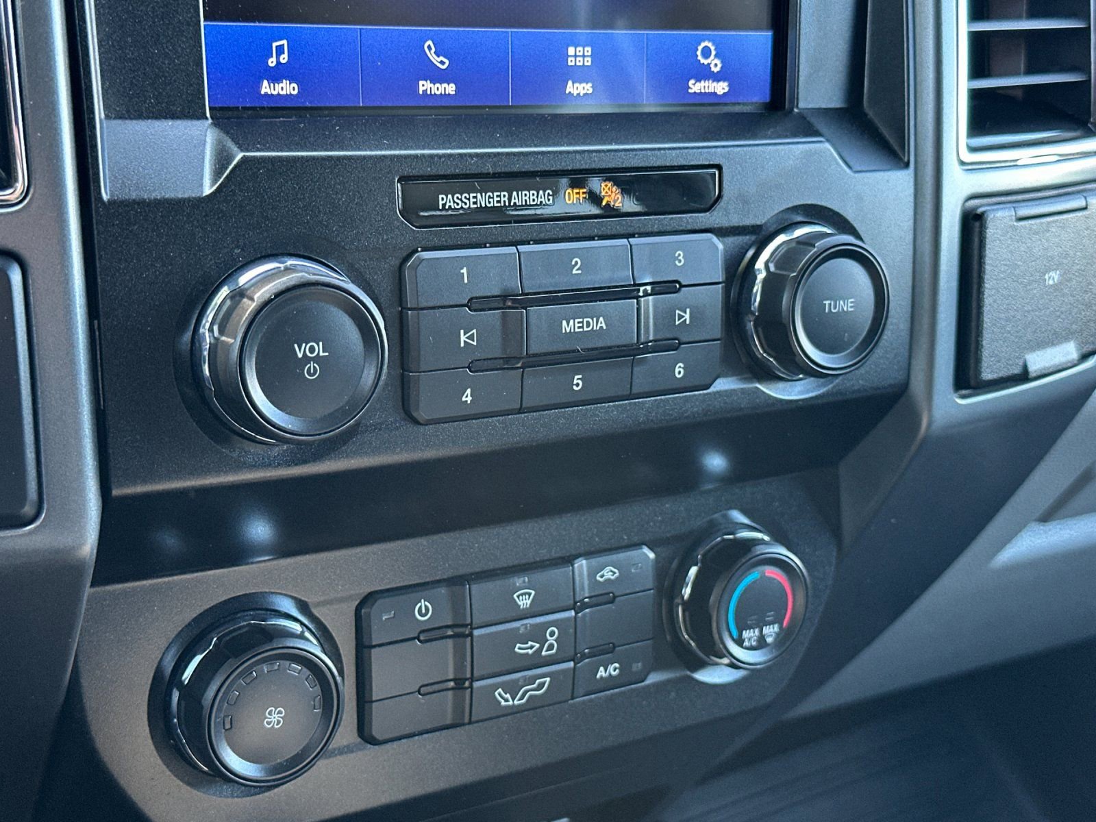 Used 2020 Ford F150 XLT w/ FX4 Off-Road Package image 19