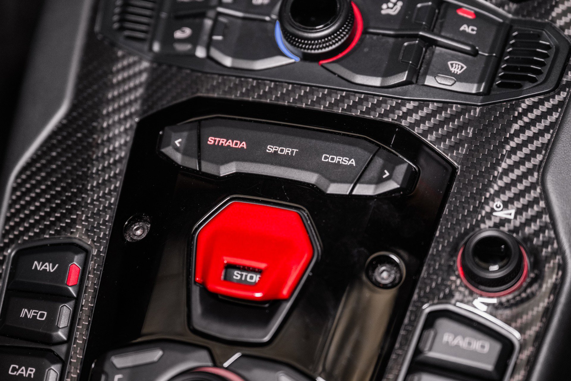 Used 2016 Lamborghini Aventador LP 750-4 Superveloce image 62