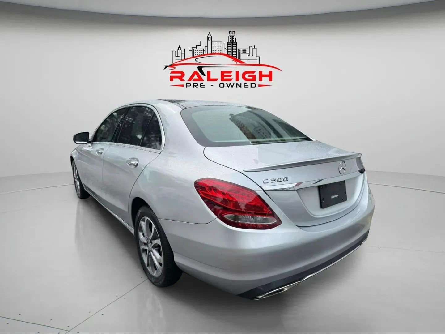 Used 2016 Mercedes-Benz C 300 4MATIC Sedan image 2