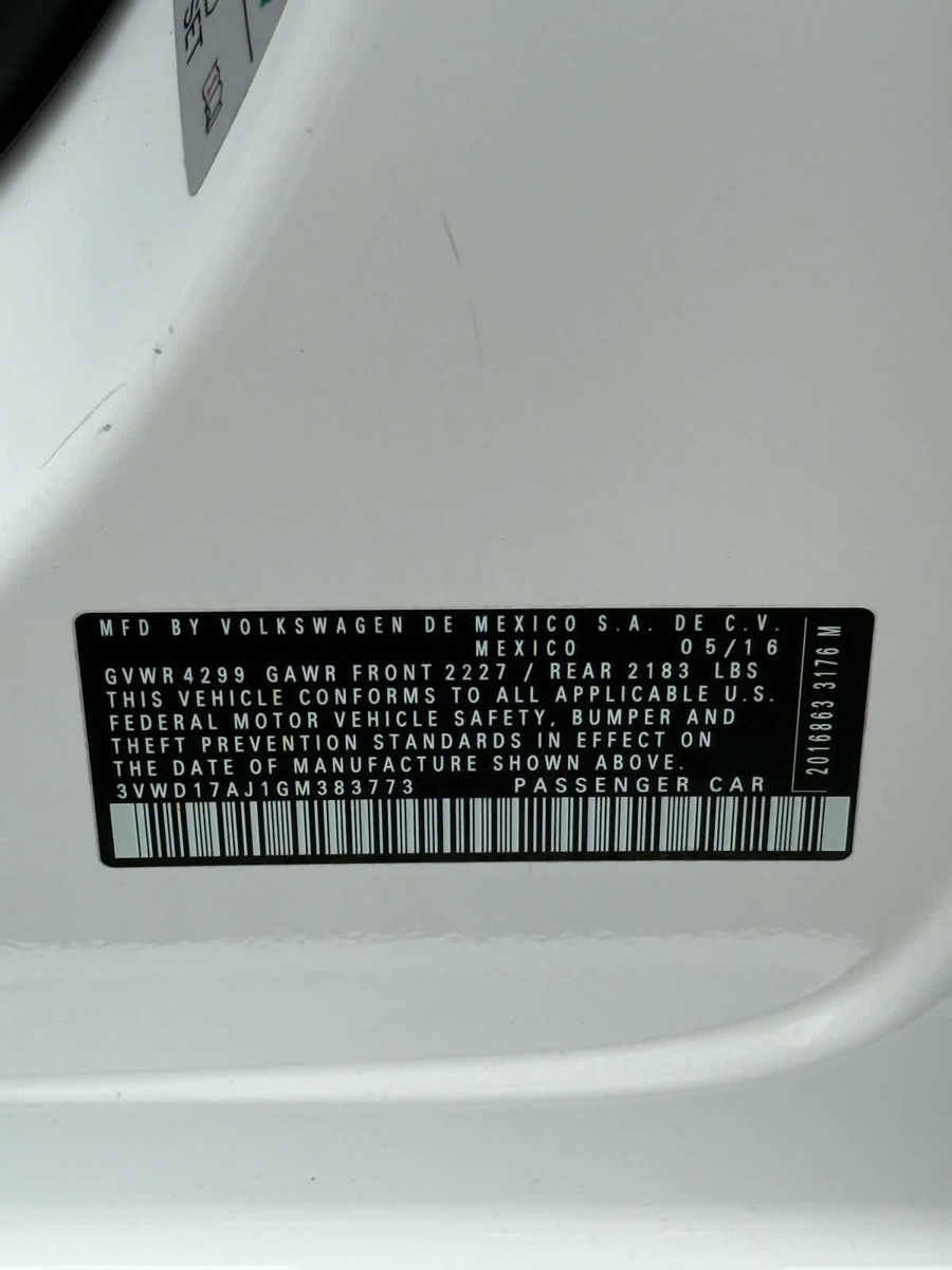 Used 2016 Volkswagen Jetta Sport image 32