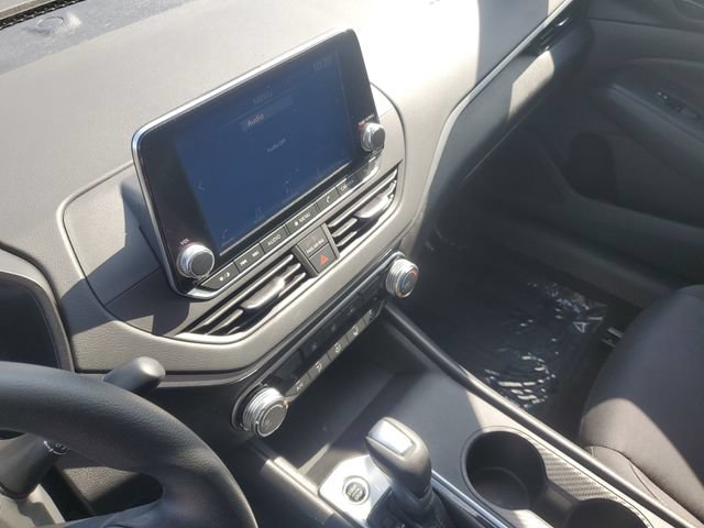 Certified 2025 Nissan Altima 2.5 S FWD image 19