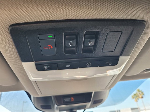 Used 2023 Nissan Rogue SL w/ SL Premium Package image 23