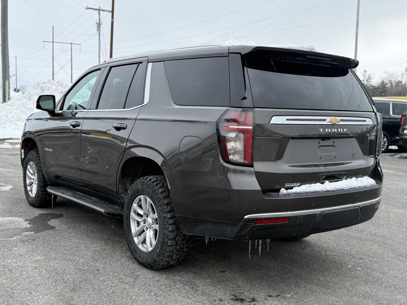 Used 2021 Chevrolet Tahoe LT w/ Luxury Package AWD/4WD image 7