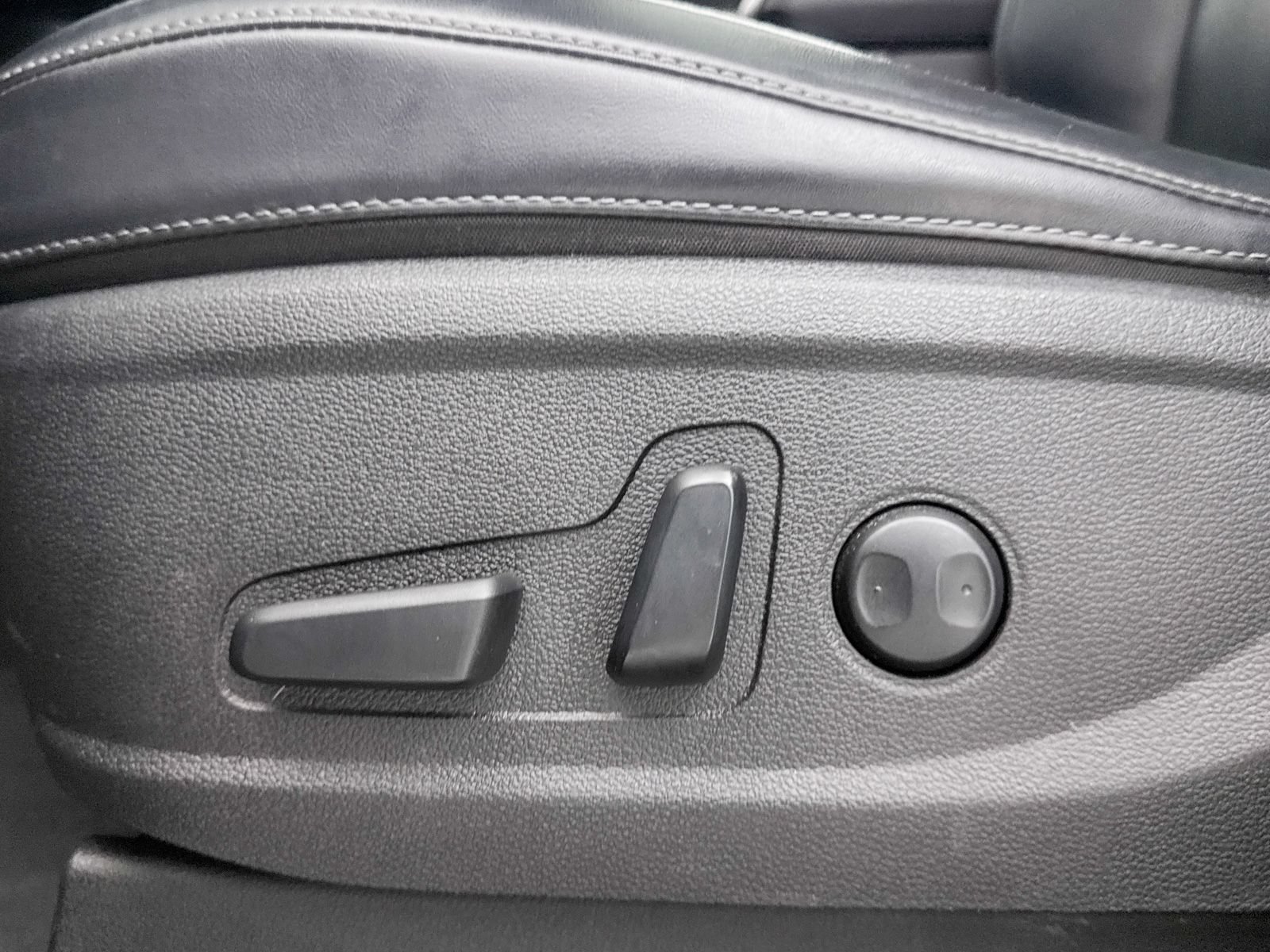 Certified 2024 Kia Telluride S w/ S Sunroof Package FWD image 29
