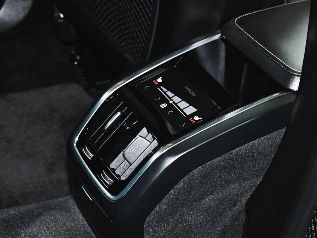 Used 2023 Volvo S90 B6 Ultimate w/ Protection Package image 52