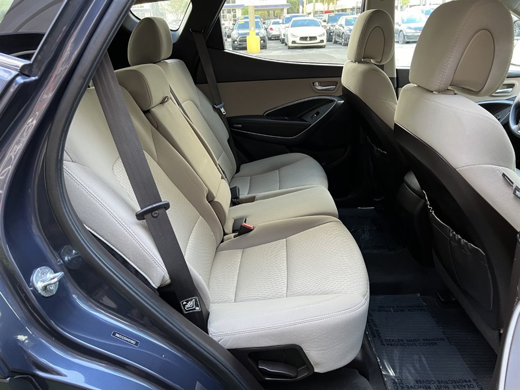 Used 2017 Hyundai Santa Fe Sport FWD image 16