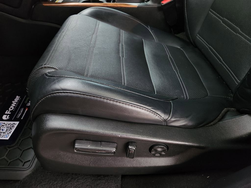 Used 2022 Honda CR-V Touring image 26