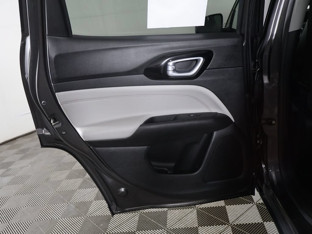 Used 2022 Jeep Compass Limited AWD/4WD image 22