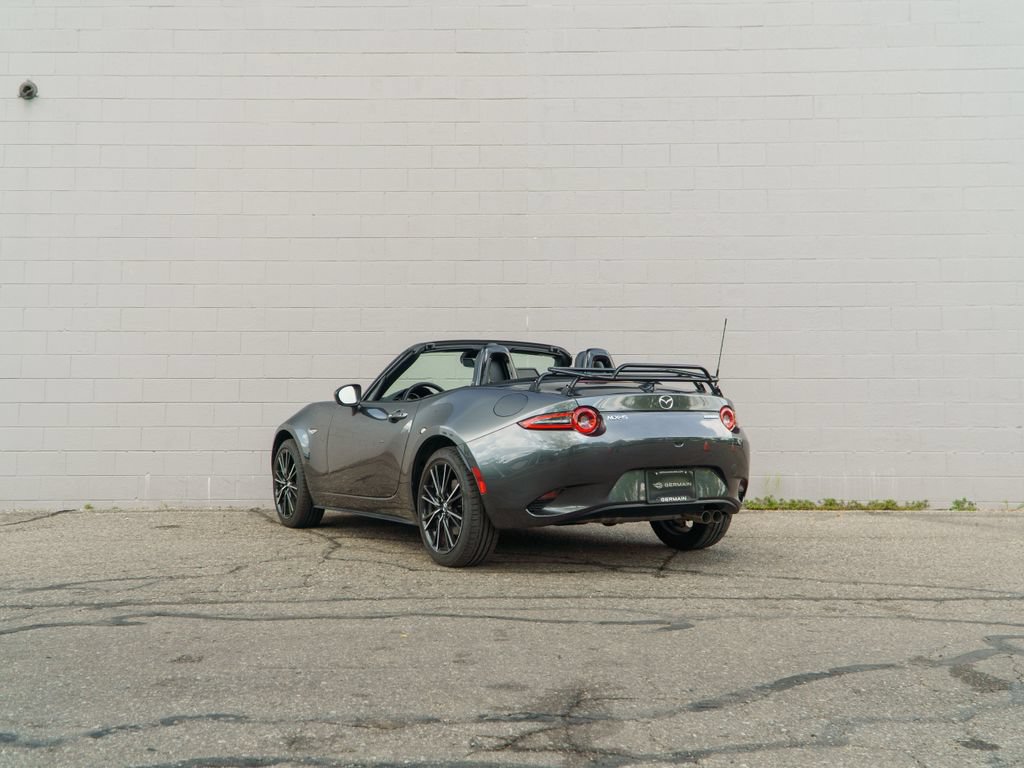 Used 2024 MAZDA MX-5 Miata Grand Touring w/ Weather Package RWD image 3