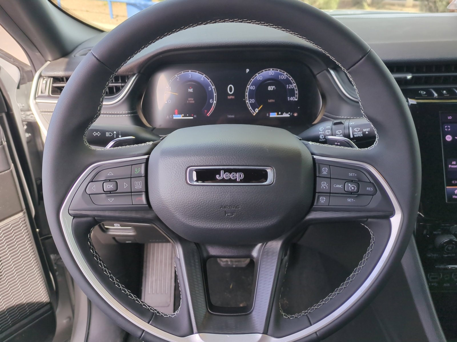 New 2026 Jeep Grand Cherokee Laredo image 9